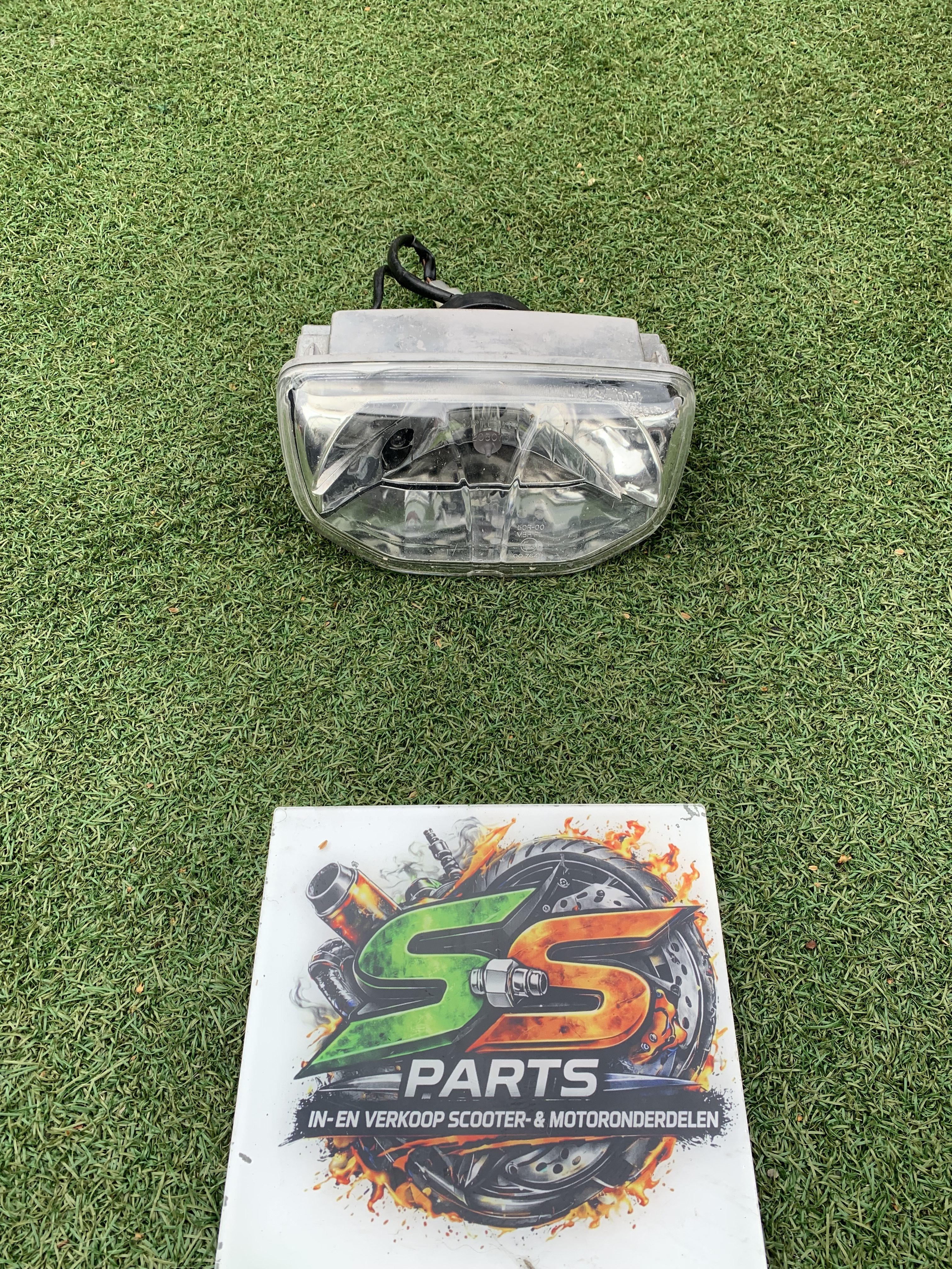 Typhoon 125cc koplamp